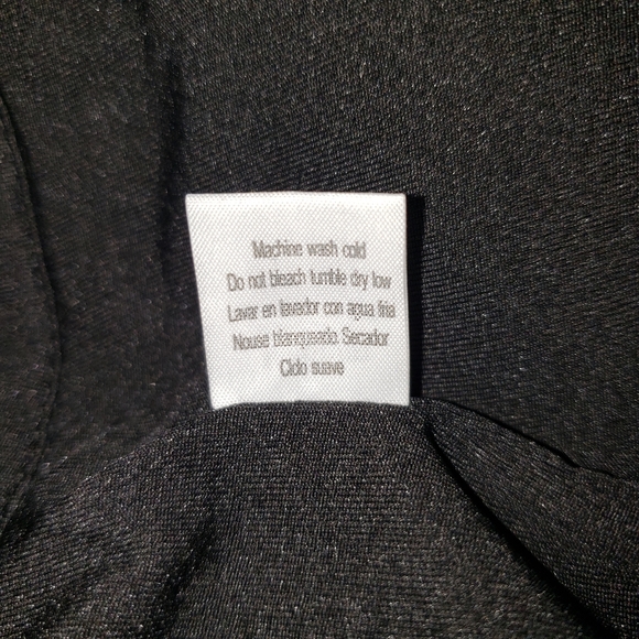 Sequined Tailored Dress Shorts Juniors Size: Medium Color: Black Fully Lined NWT - Picture 4 of 4